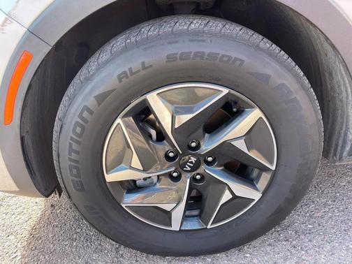 2021 Kia Sorento Hybrid EX