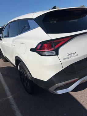 2023 Kia Sportage Hybrid LX