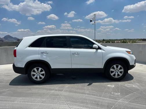 2012 Kia Sorento LX