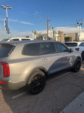 2022 Kia Telluride LX