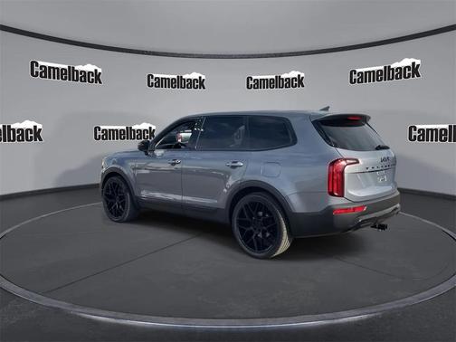 2022 Kia Telluride LX