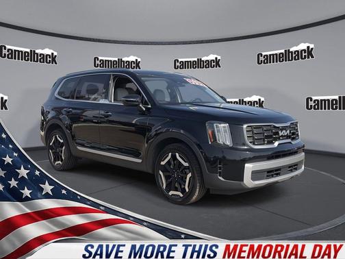 Ebony Black 2023 Kia Telluride S
