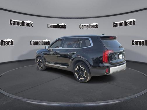 Ebony Black 2023 Kia Telluride S