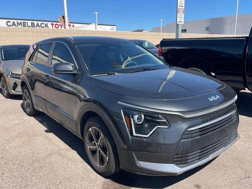 2023 Kia Niro LX