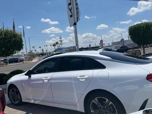 2022 Kia K5 LXS