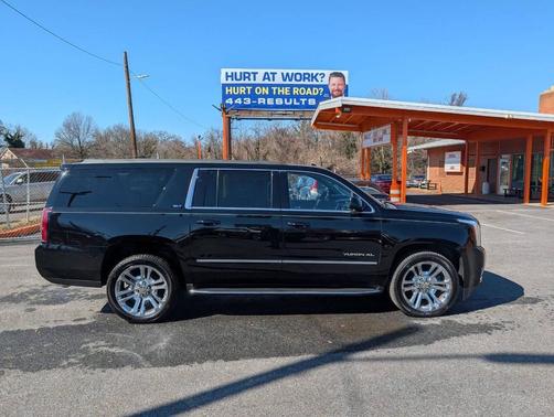 2020 GMC Yukon XL SLT