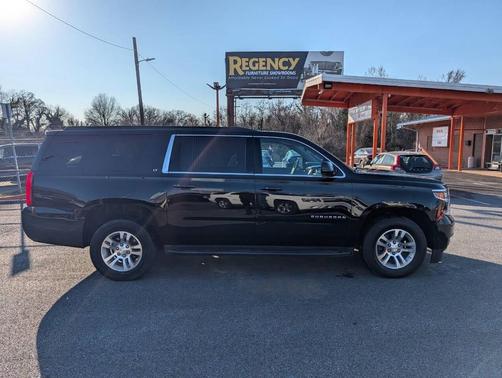 2017 Chevrolet Suburban LT