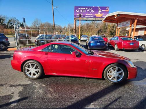 2004 Cadillac XLR Base