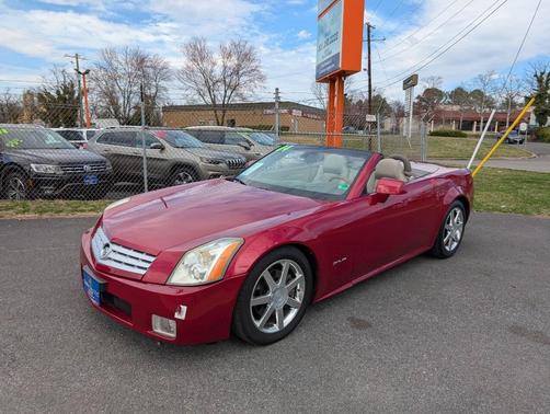2004 Cadillac XLR Base