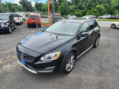 2016 Volvo V60 Cross Country T5