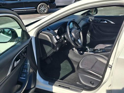 White 2018 INFINITI QX30 LUXE