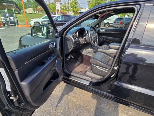Black 2018 Jeep Grand Cherokee High Altitude
