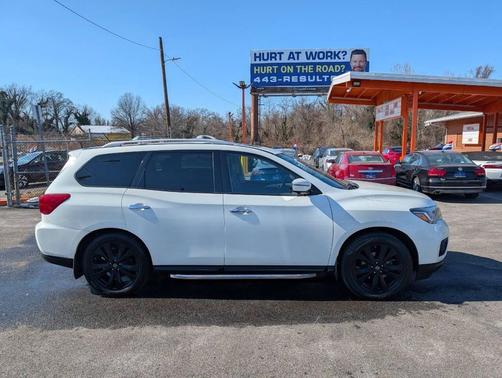 2018 Nissan Pathfinder SL