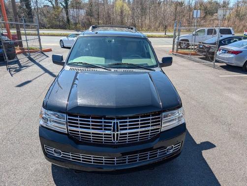 2010 Lincoln Navigator Base