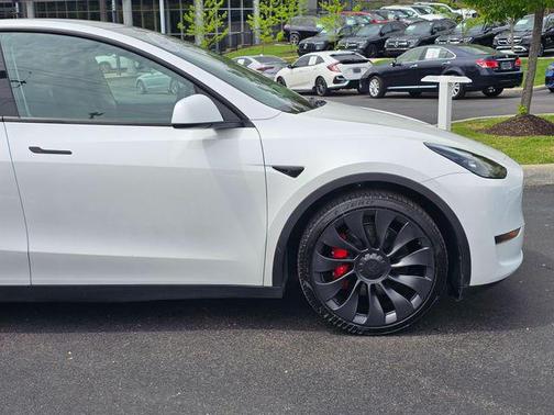 2023 Tesla Model Y Performance Dual Motor All-Wheel Drive