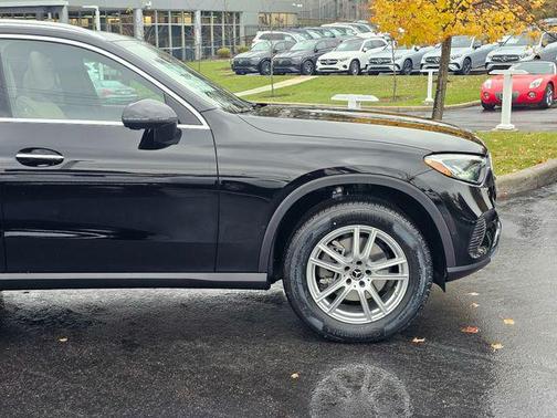 2026 Mercedes-Benz GLC 300 4MATIC
