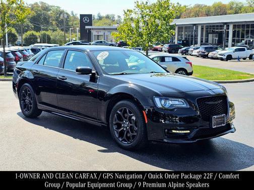 2022 Chrysler 300 Touring