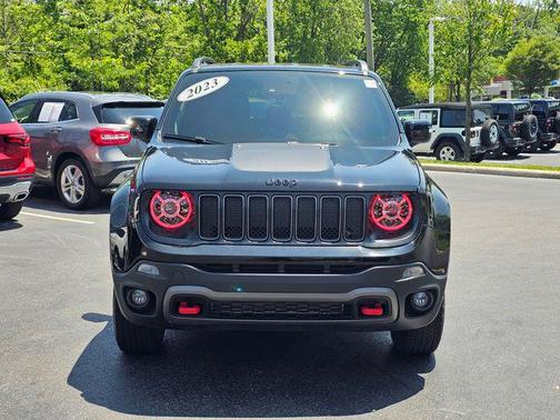 2023 Jeep Renegade Trailhawk