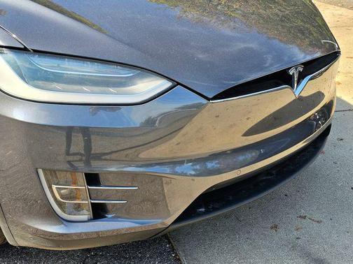 2019 Tesla Model X Long Range
