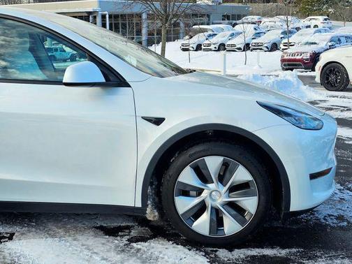 2021 Tesla Model Y Long Range Dual Motor All-Wheel Drive