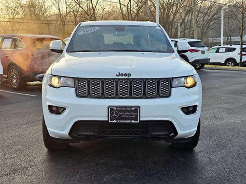 2022 Jeep Grand Cherokee Laredo