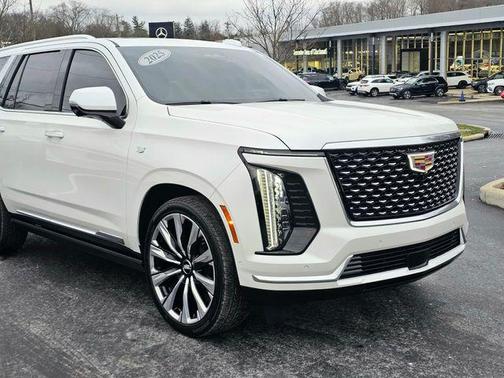 2025 Cadillac Escalade Premium Luxury