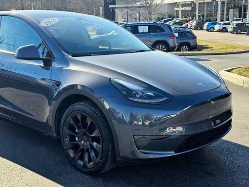 2023 Tesla Model Y Long Range Dual Motor All-Wheel Drive