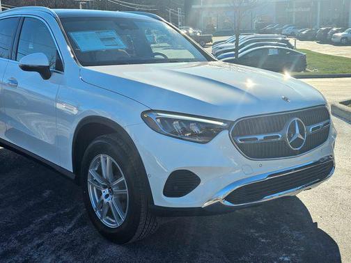 2026 Mercedes-Benz GLC 300 4MATIC