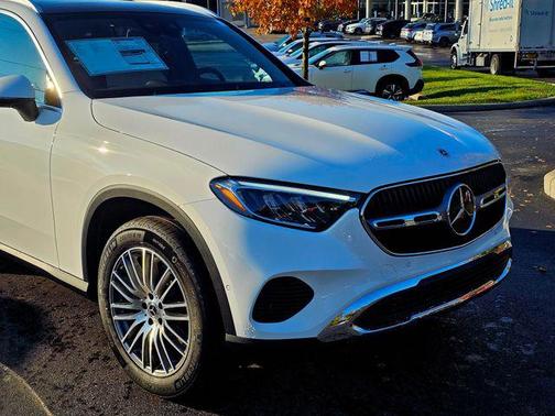 2026 Mercedes-Benz GLC 300 4MATIC