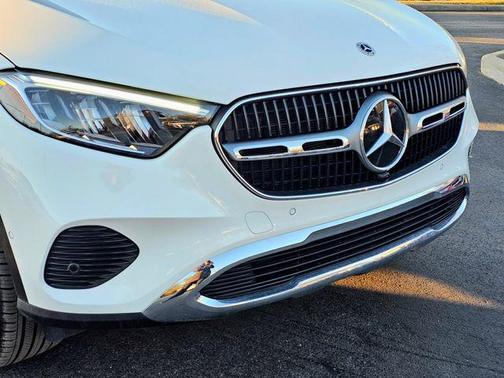 2026 Mercedes-Benz GLC 300 4MATIC