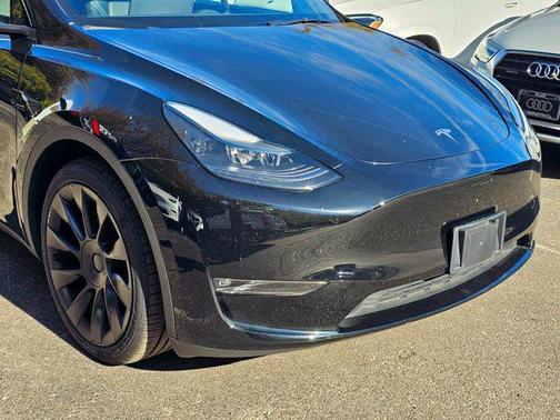 2023 Tesla Model Y Long Range Dual Motor All-Wheel Drive