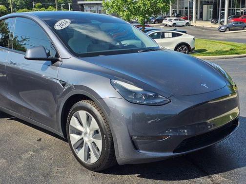 2023 Tesla Model Y Long Range Dual Motor All-Wheel Drive