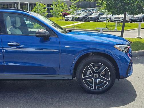 2025 Mercedes-Benz GLC 350e Base