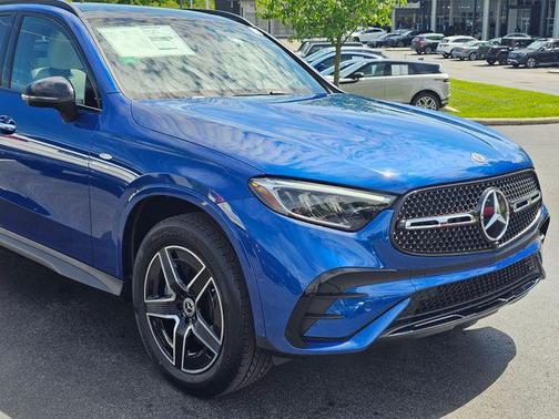 2025 Mercedes-Benz GLC 350e Base