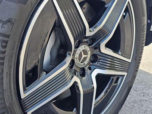 2025 Mercedes-Benz GLC 350e Base