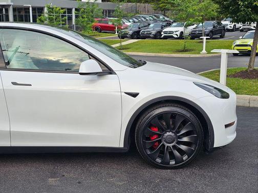 2023 Tesla Model Y Performance Dual Motor All-Wheel Drive