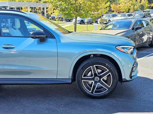 2026 Mercedes-Benz GLC 300 4MATIC