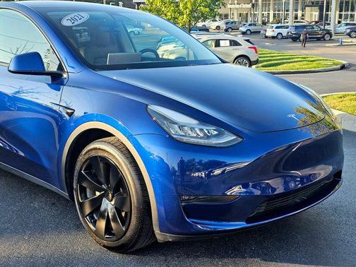 2021 Tesla Model Y Long Range Dual Motor All-Wheel Drive