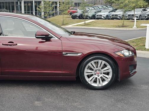 2017 Jaguar XF 35t Premium