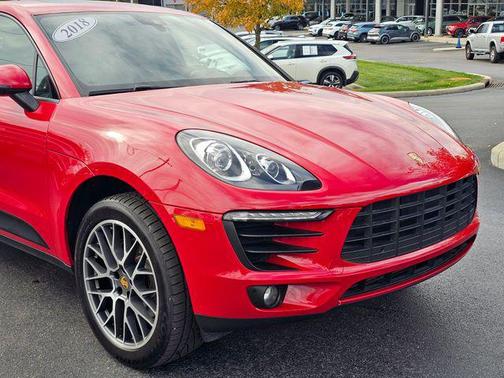 2018 Porsche Macan Sport Edition