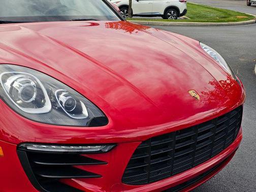 2018 Porsche Macan Sport Edition