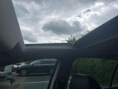 2011 INFINITI G37x Base