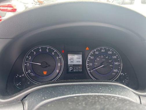 2011 INFINITI G37x Base