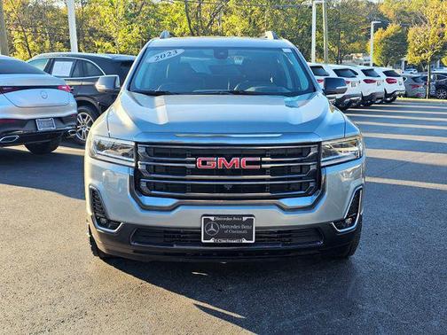 2023 GMC Acadia AWD AT4