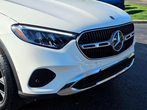 2026 Mercedes-Benz GLC 350e Base