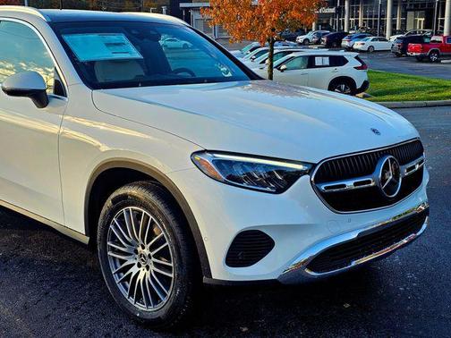 2026 Mercedes-Benz GLC 300 4MATIC