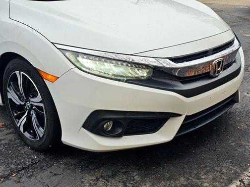 2016 Honda Civic Touring