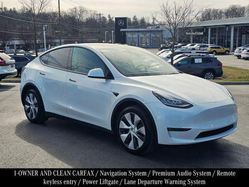 2022 Tesla Model Y Long Range Dual Motor All-Wheel Drive