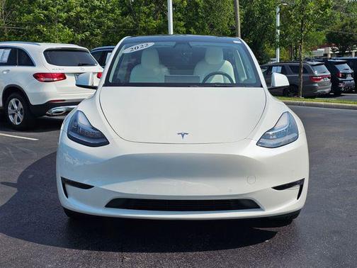 2022 Tesla Model Y Long Range Dual Motor All-Wheel Drive