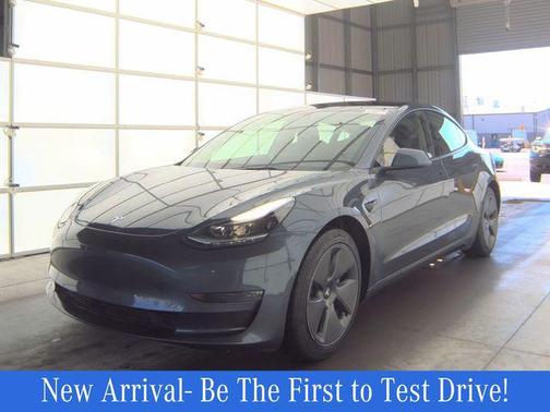 Midnight Silver Metallic 2022 Tesla Model 3 Long Range